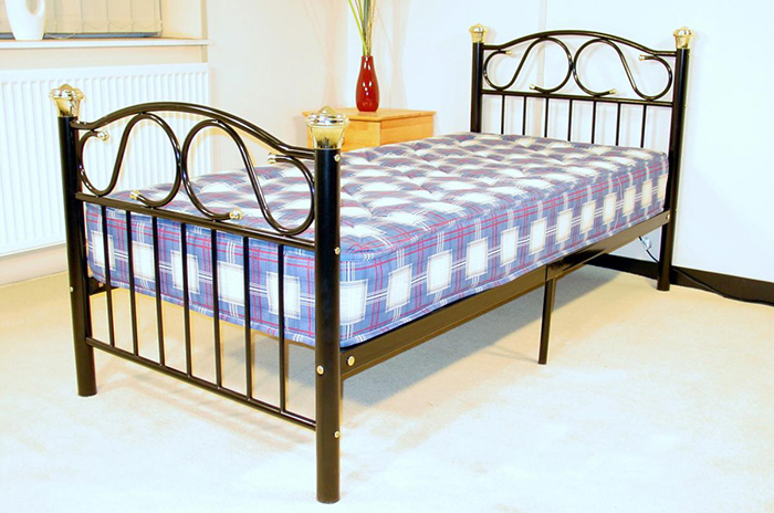 Lisa Metal Bedsteads From - Click Image to Close